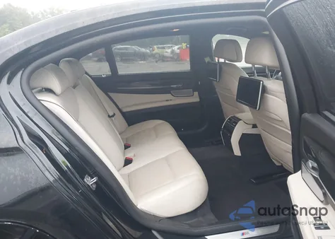 2014 BMW Alpina B7 из США, поврежденный, VIN WBAYE8C53ED135481